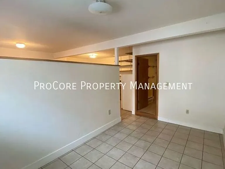 1207 W Washington St — Photo 39