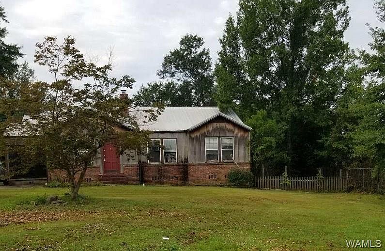 1st image of 3307 8th St E