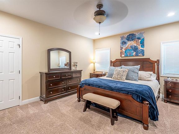 5th image of 160 Remington Pl