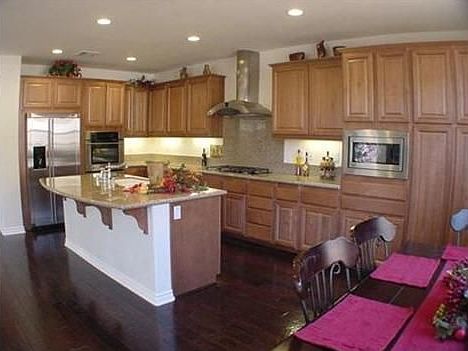 5th image of 1238 Holmgrove Dr