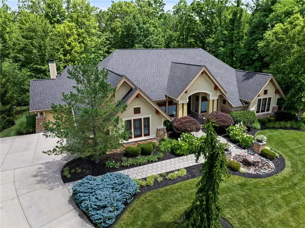 9381 Ridings Blvd, Dayton, OH 45458