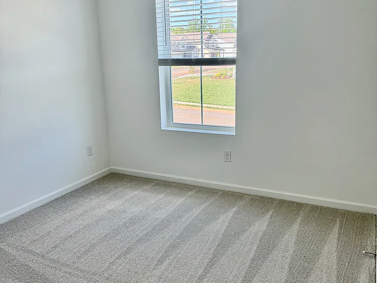 1274 Ross Farms Blvd — Photo 17
