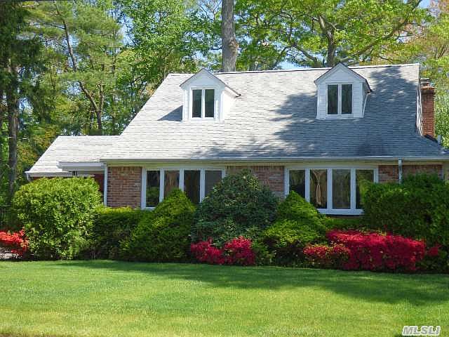 1st image of 15 Cambridge Dr