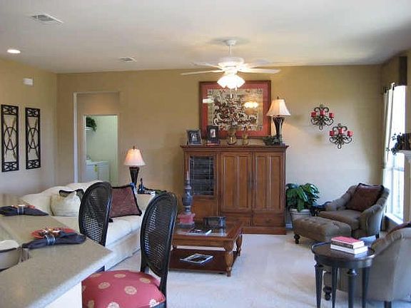 2nd image of 10400 Jaybird Dr