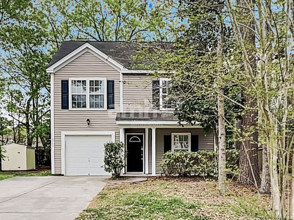 1st image of 8740 Red Oak Dr