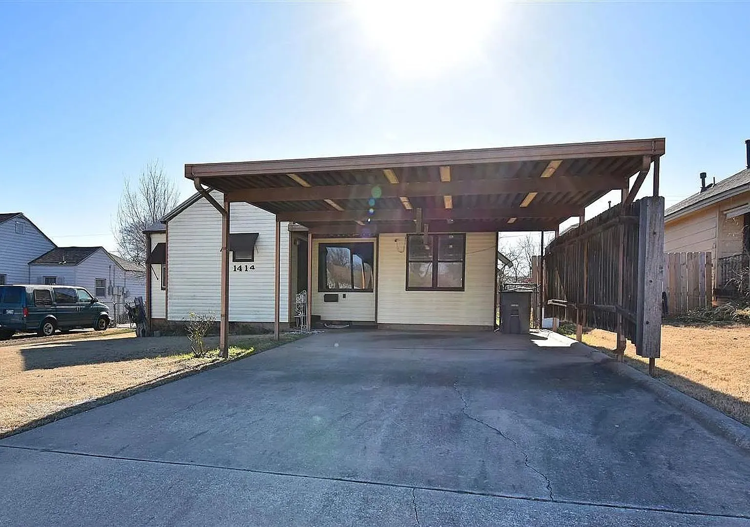 1414 NW Arlington Rent House 2 bed 1 bath — Photo 1