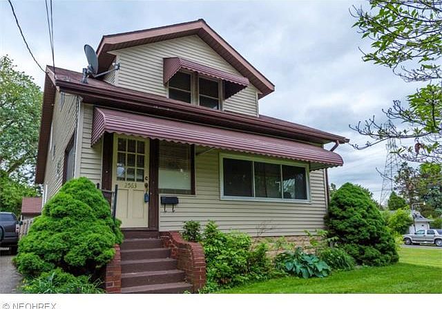 1st image of 2563 Pelton Ave