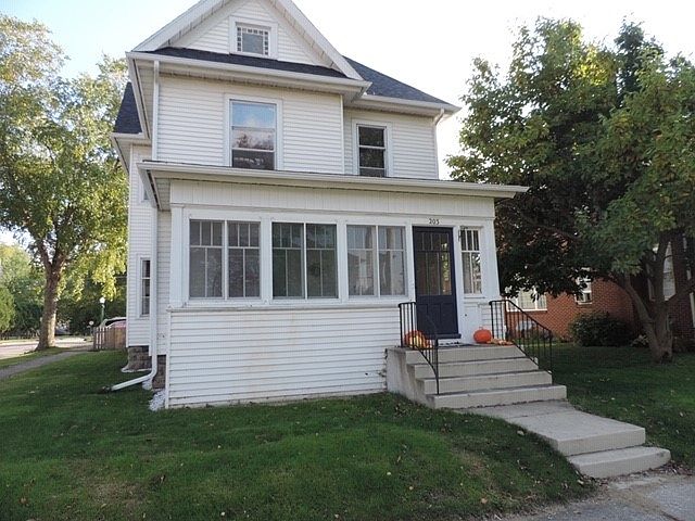 1st image of 203 W Rush St