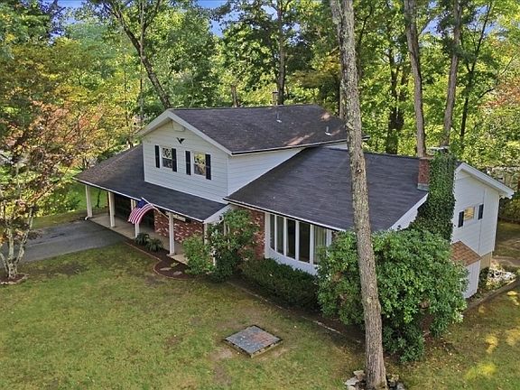 4th image of 571 Green Pond Rd