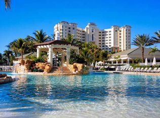 300 Dunes Blvd APT 301, Naples, FL 34110