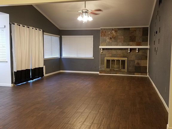 Open dining area into living room