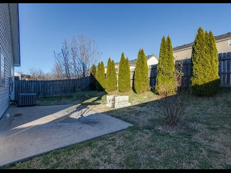 1100 Silvermoon Dr — Photo 18
