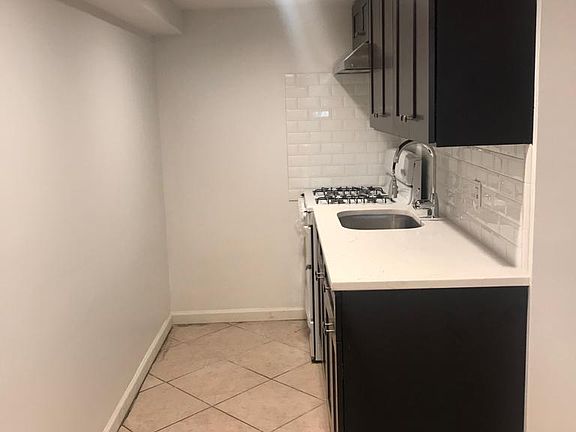5th image of 857 New St