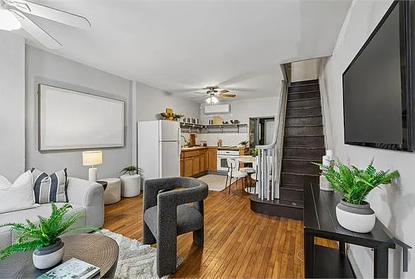 3 bed, $1,700 — Photo 3