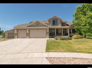 2353 W Fawn Hollow Ct, Bluffdale, UT 84065