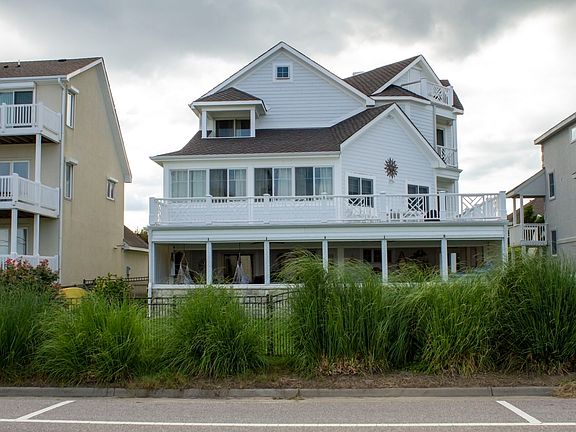Rear toward Chesapeake