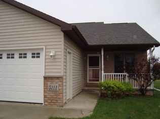 W5111 Blue Heron Ct, SHERWOOD, WI 54169