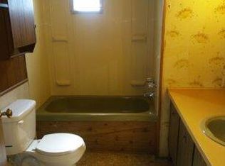 3003 Dennis Ct NE, Canton, OH 44705