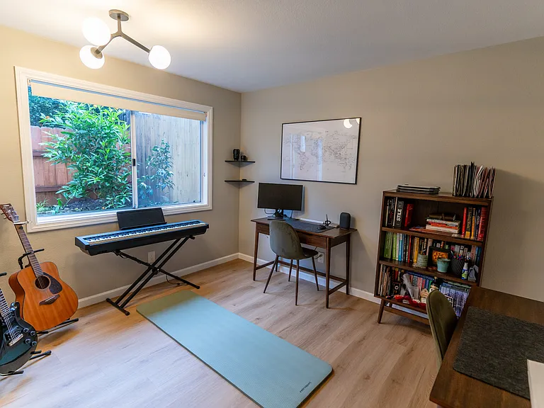 1304 Palomar Pl #1 — Photo 10