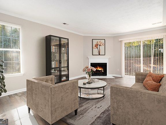 2nd image of 3521 Kingswood Trl