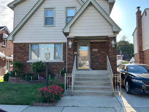 6132 Kenilworth St, Dearborn, MI 48126