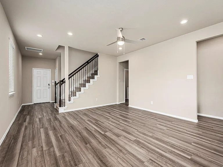 9278 Inland Leather Ln — Photo 14