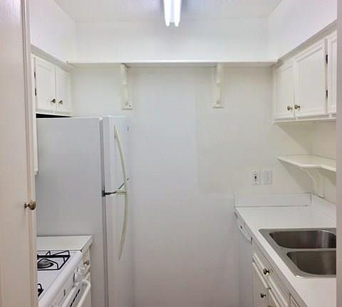 4th image of 3431 N Hills Dr APT 223