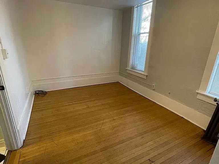 815 E 1st Ave #2 — Photo 5