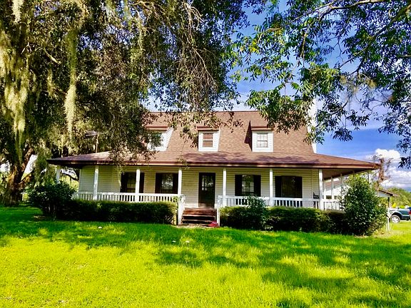 3rd image of 17446 Paradise Dr