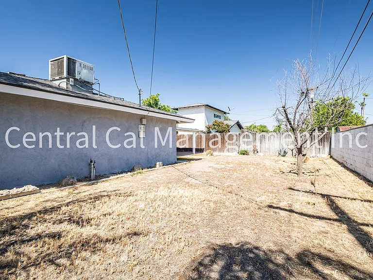 3605 Truman Ave — Photo 22