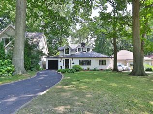 1389 Milton Ave, Mississauga, ON L5G 3C5