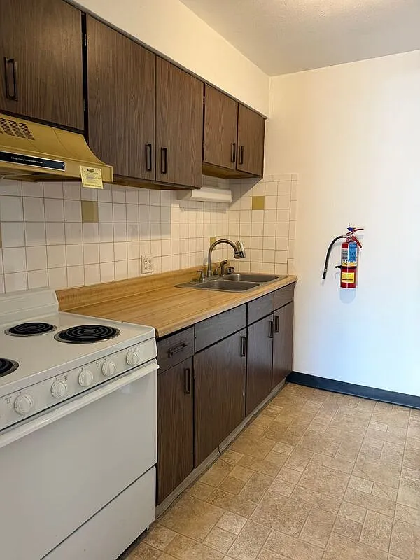 1 bed, 1.0 bath, 355 sqft, $675 — Photo 4