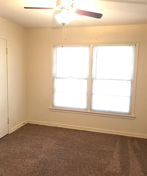 202 Skyline Dr — Photo 9