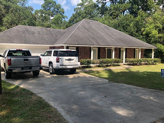 2nd image of 1210 Lakey Dr