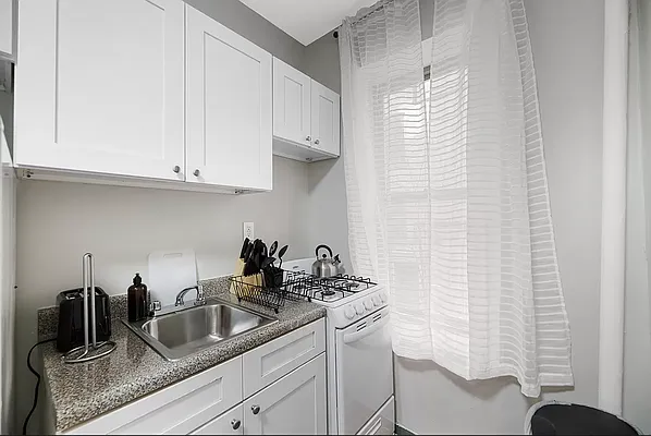 Rented by REAL New York | media 9