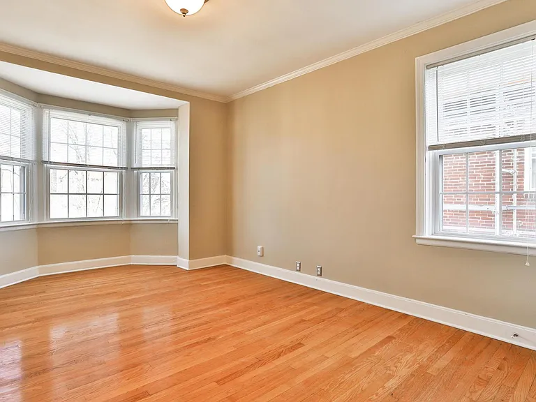 7545 Oxford Dr #3E — Photo 16