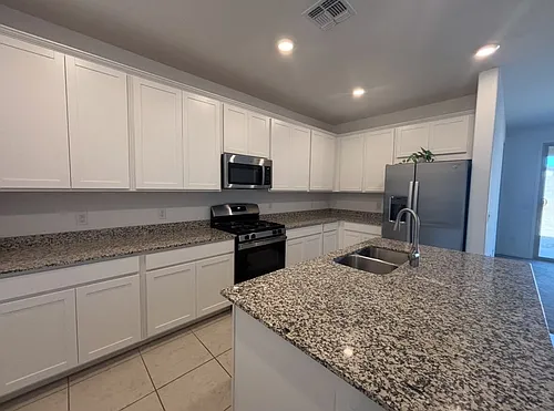 706 W Calle El Teclado Photo 1 706 W Calle El Teclado Photo 1