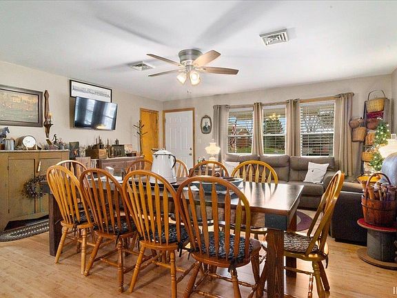 5th image of 115 S Broadview Circle Dr