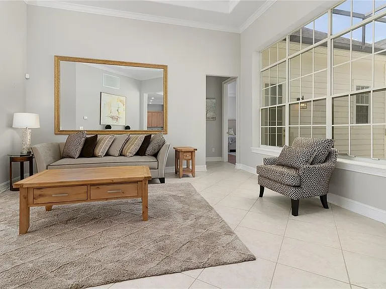 216 Eastpark Dr — Photo 21