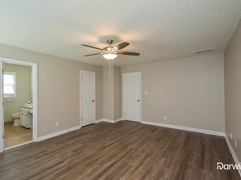 2490 Sherrie Ln SW — Photo 8