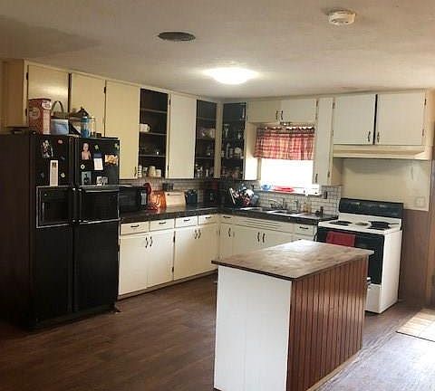 3rd image of 212 N Willis St