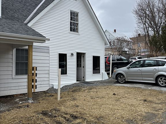 5th image of 211 N Main St #4