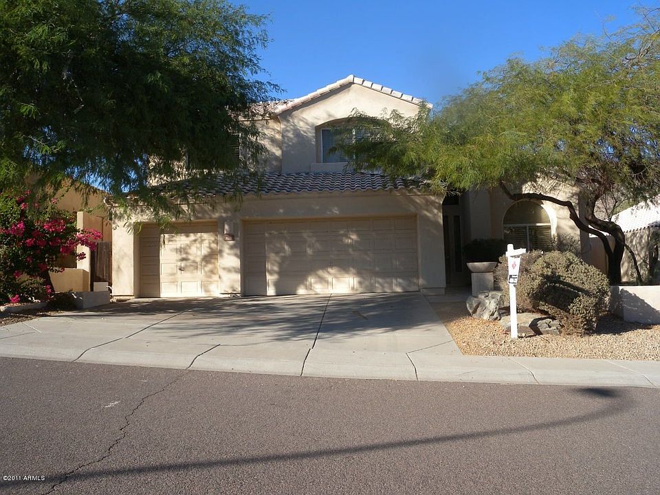 1st image of 826 E Mountain Sage Dr