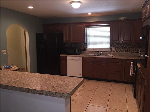 2nd image of 1481 W Beresford Ave