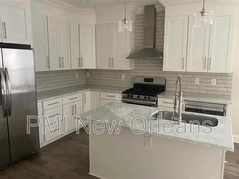 1201 Gordon St — Photo 5