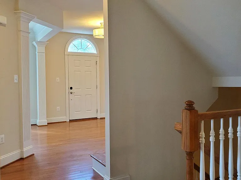 411 Greenebaum Ln — Photo 22