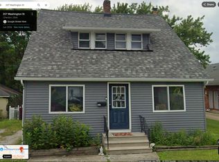 207 Washington St, Chardon, OH 44024