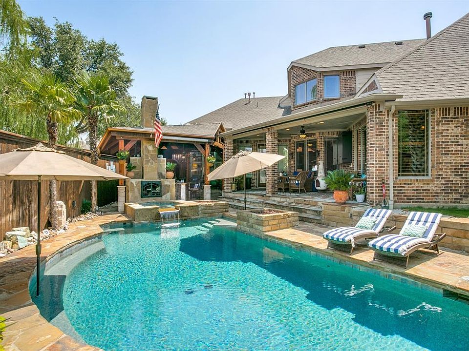 1st image of 2601 Camille Dr