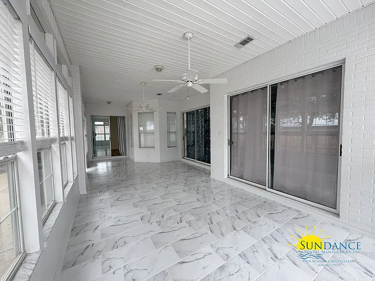 504 Fallin Waters Dr — Photo 8