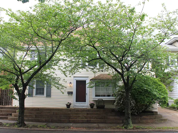 103 1/2 Cooper St, Haddon Township, NJ 08108